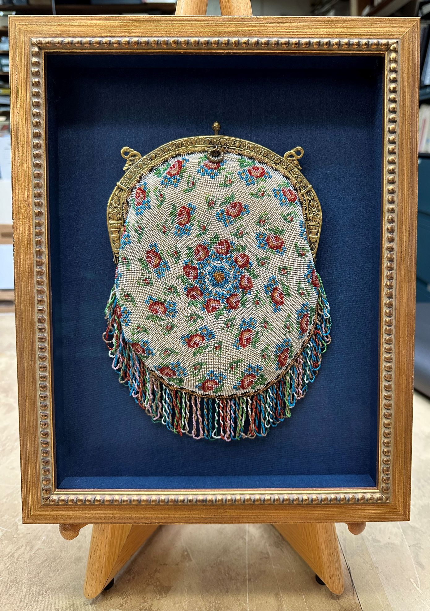 Shadow box